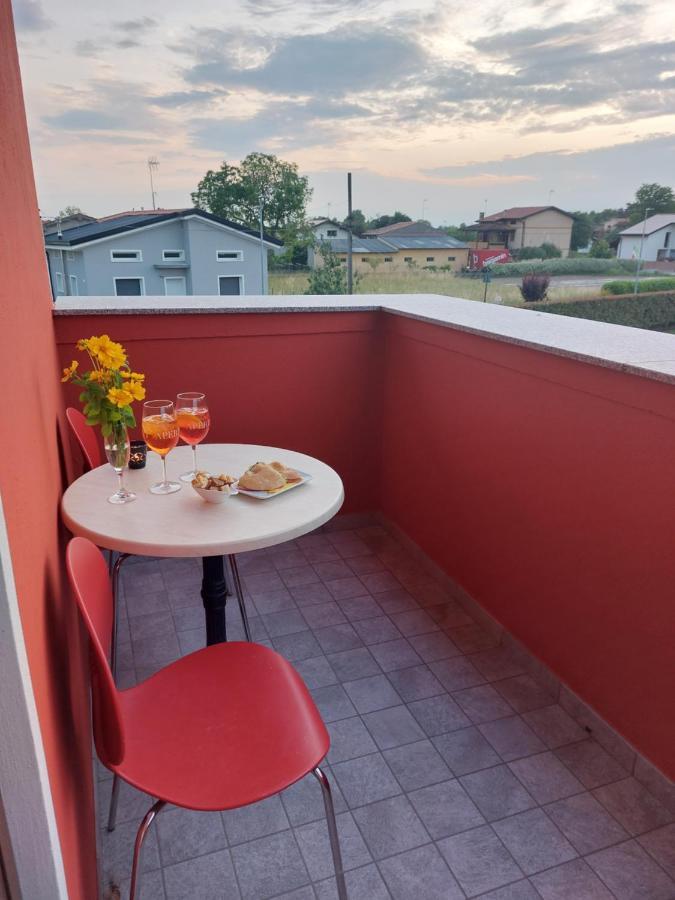 Hotel Locanda Rossa Romans di Varmo Exteriér fotografie